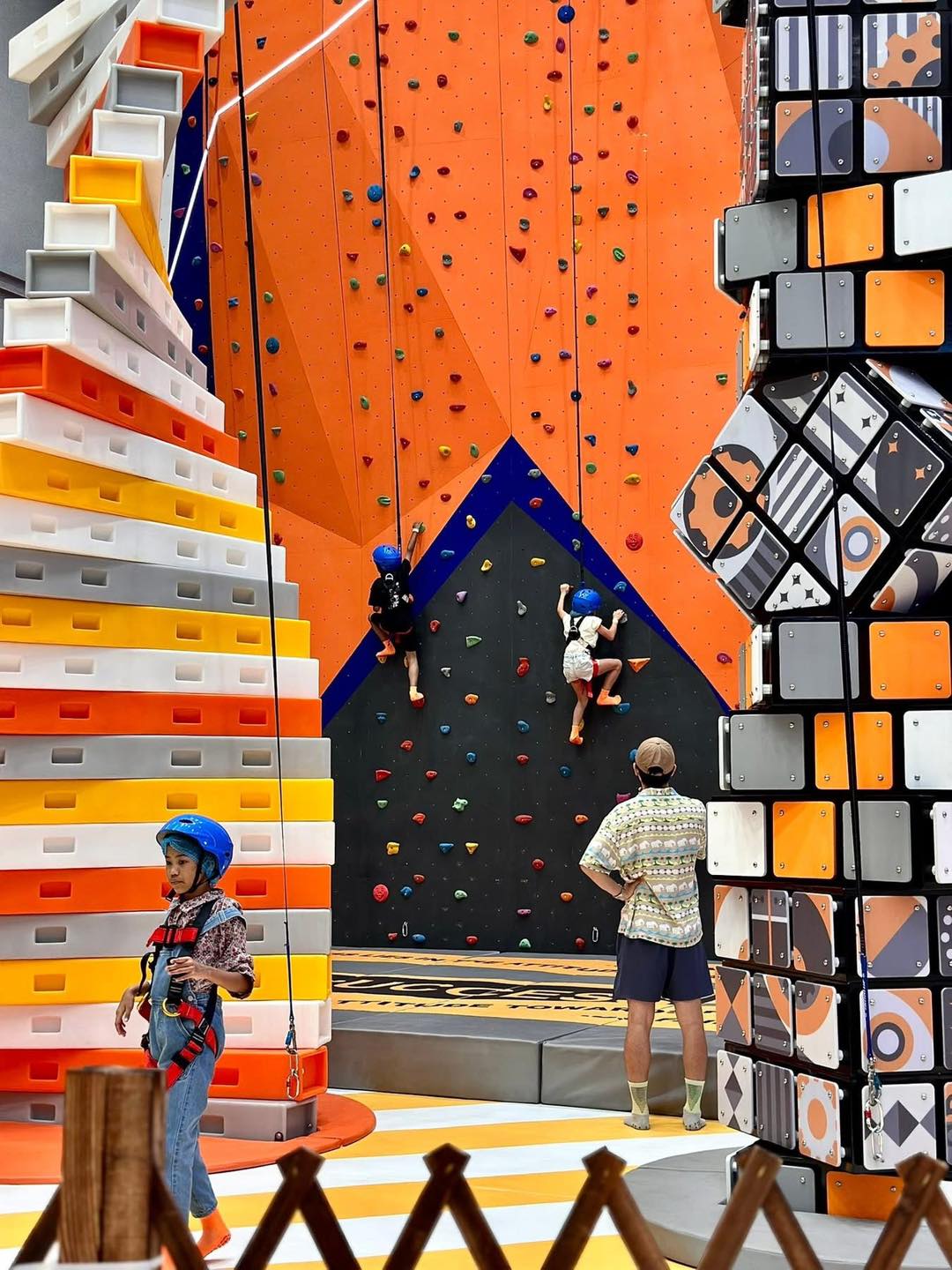 Cosmic Park - Indoor Arcade & Adventure