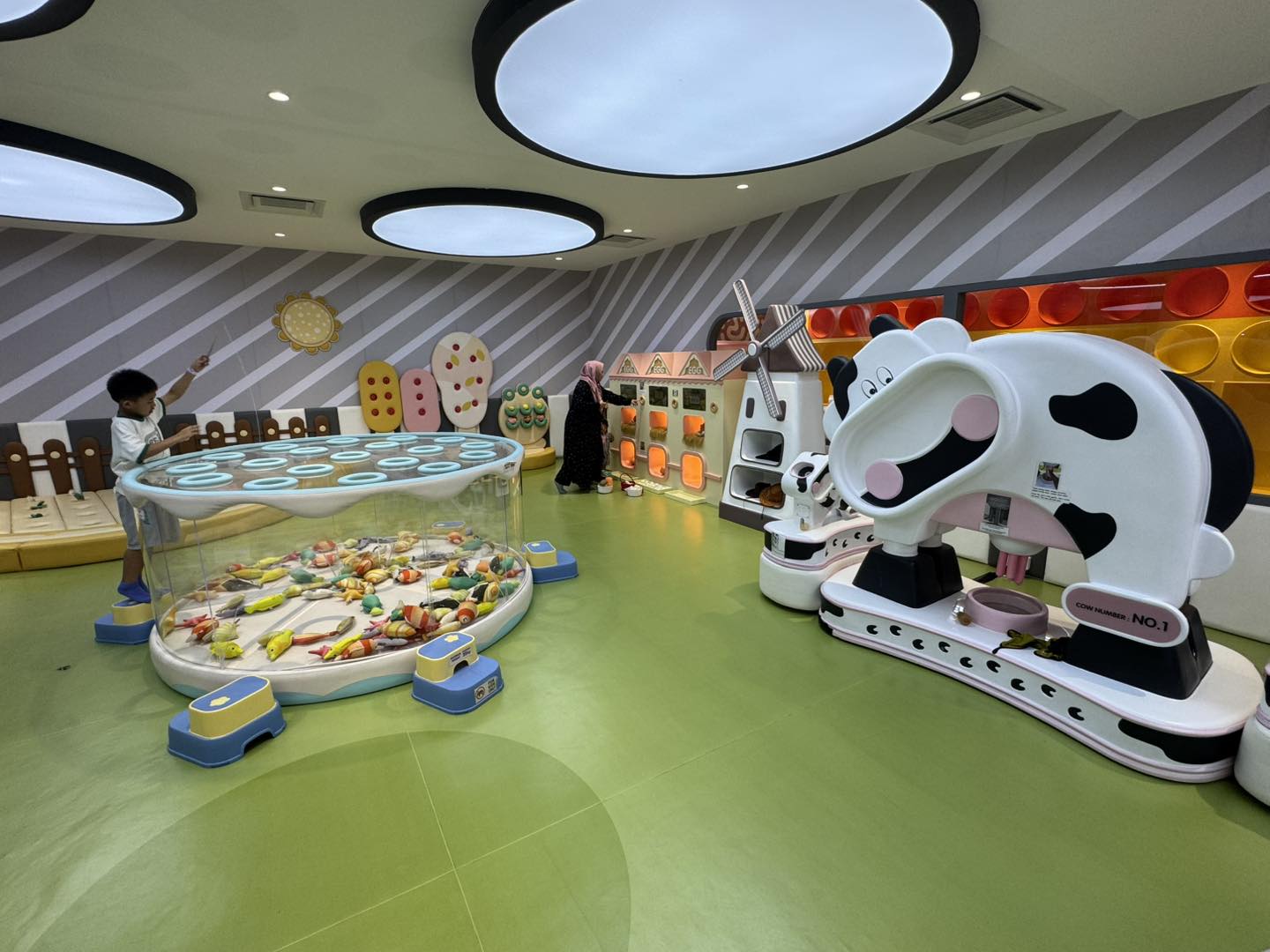 Cosmic Park Game Zone